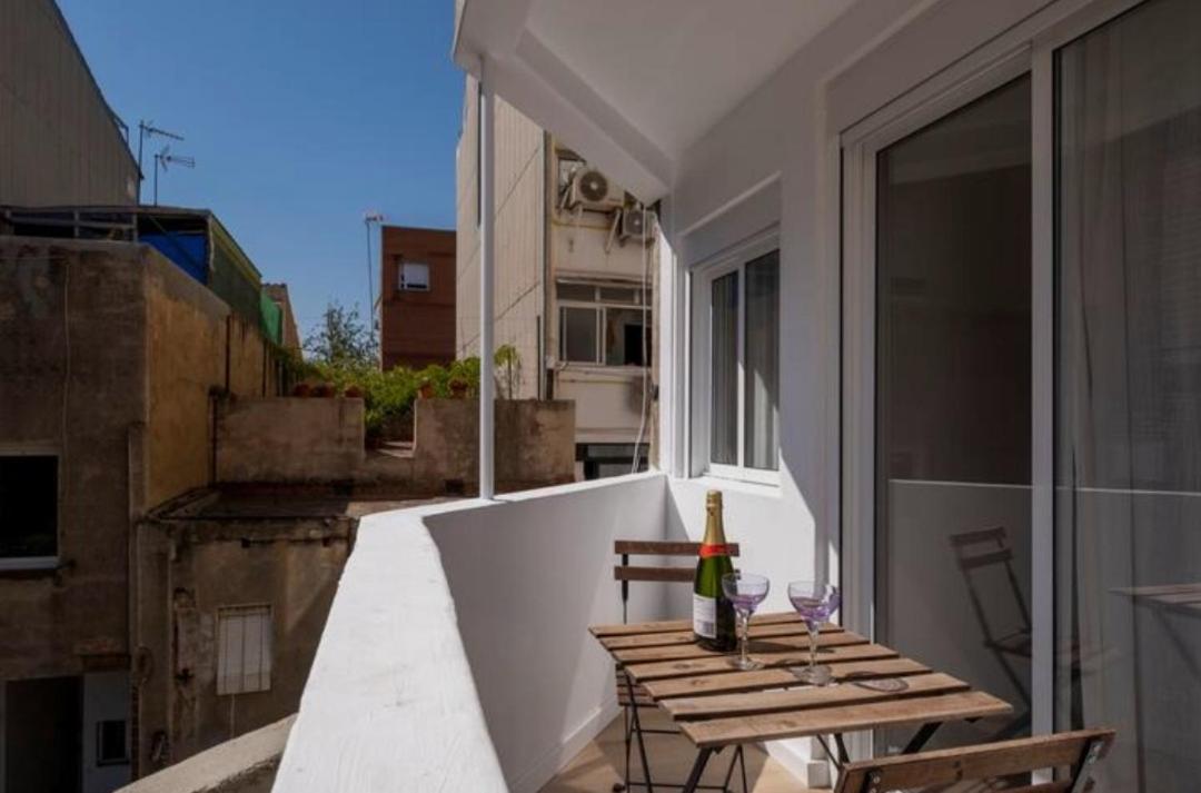 Apartment Close To The Beach San Adrián de Besós Zewnętrze zdjęcie