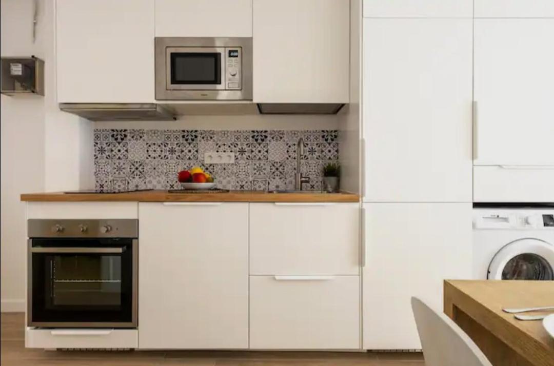 Apartment Close To The Beach San Adrián de Besós Zewnętrze zdjęcie