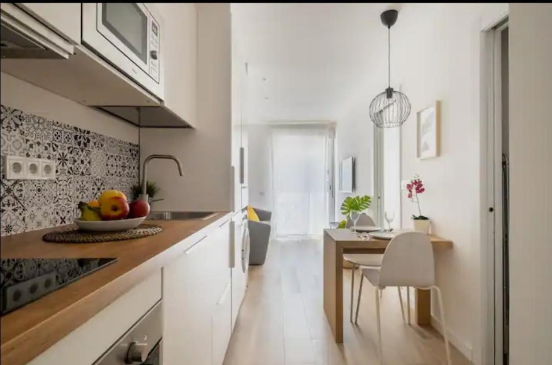 Apartment Close To The Beach San Adrián de Besós Zewnętrze zdjęcie